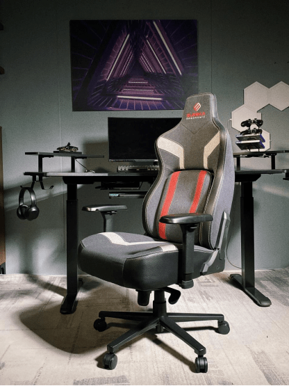 而舒适感不足？游戏玩家该怎么选？电子pg为什么都说电竞椅酷炫有余(图1)